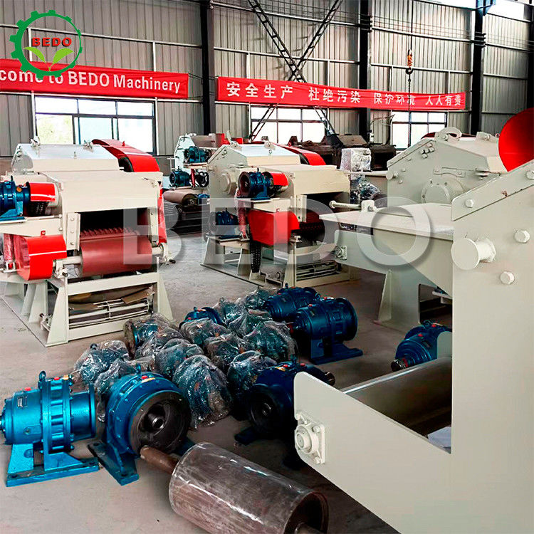 55KW 590rpm বাণিজ্যিক কাঠ Crusher মেশিন ড্রাম টাইপ চিপার Shredder ভারী দায়িত্ব