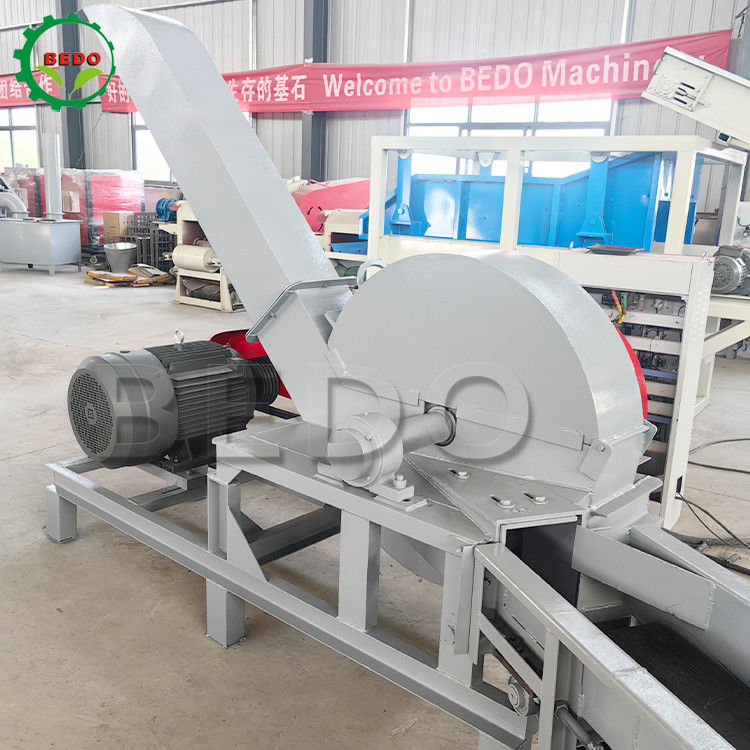 6pcs ব্লেড ইলেকট্রিক কাঠ চিপার মেশিন 3kw ফিড কনভেয়র ড্রাম টাইপ ভারী দায়িত্ব Shredder