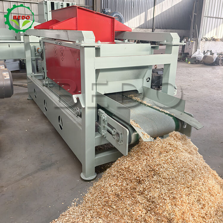 Automatic 3600r/min Wood Shavings Machine with 380V Motor for Efficient Wood Shaving Production