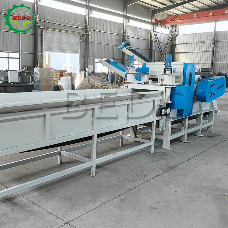 জৈববস্তু প্রক্রিয়াকরণের জন্য 90KW পাওয়ার সহ উচ্চ ক্ষমতা সম্পন্ন 4000-8000KG/H কার্বন স্টিল কাঠের sawdust তৈরির মেশিন