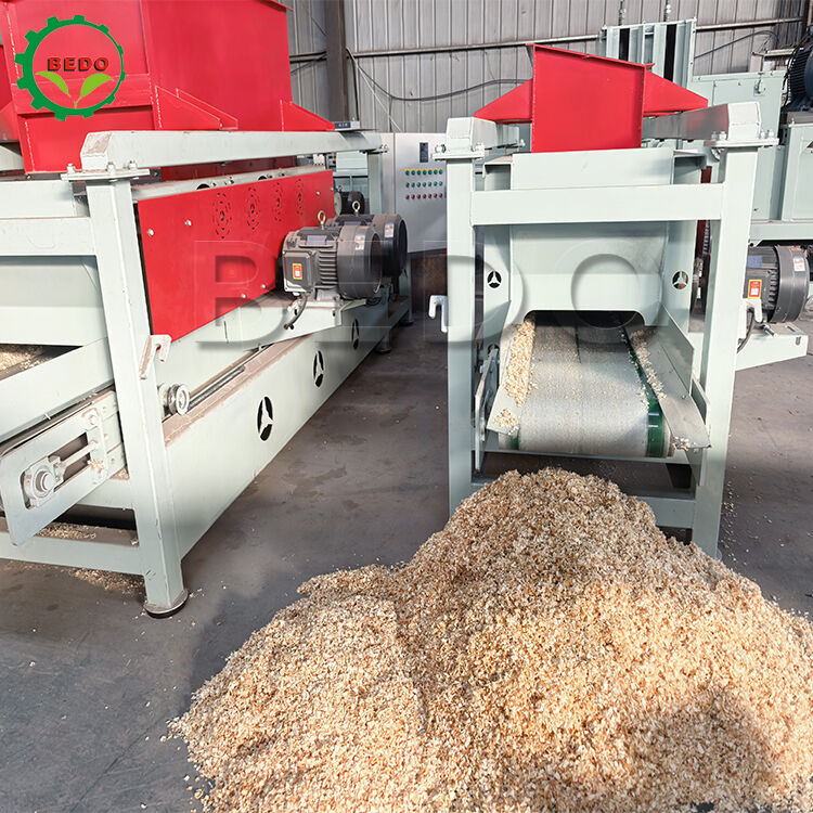 ইন্ডাস্ট্রিয়াল কাঠের স্পিভিং মেশিন 7.5kw * 4 প্রধান শ্যাফ্ট শক্তি 1-2 মিমি স্পিভিং বেধ এবং 3600r / মিনিট ঘূর্ণন গতির জন্য