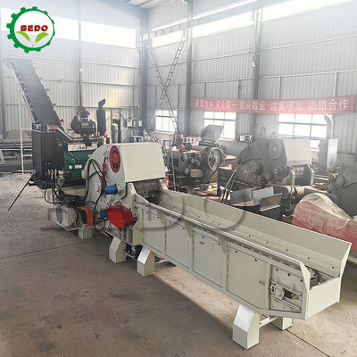 কাস্টমাইজযোগ্য হাইড্রোলিক মোটর ফিড কনভেয়র কাঠ চিপার মেশিন সিই সার্টিফাইড ইন্ডাস্ট্রিয়াল ড্রাম শ্রেডার